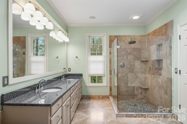 112 Parkland Street, Morganton, NC 28655