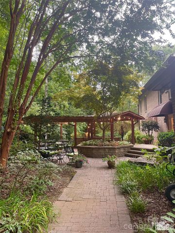 112 Parkland Street, Morganton, NC 28655