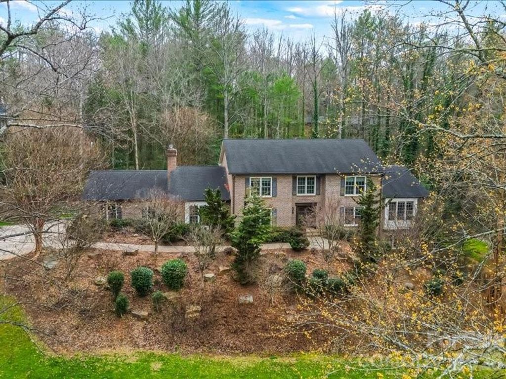 112 Parkland Street, Morganton, NC 28655