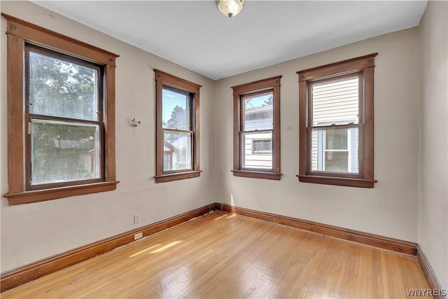 31 Hughes Avenue, Buffalo, NY 14208