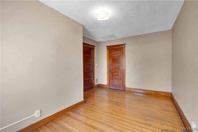 31 Hughes Avenue, Buffalo, NY 14208