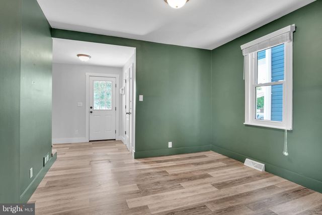 110 SCHOOLHOUSE RD, Palmyra, PA 17078