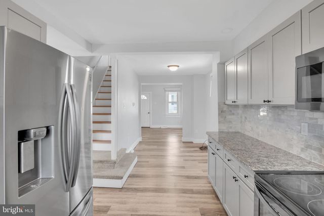 110 SCHOOLHOUSE RD, Palmyra, PA 17078