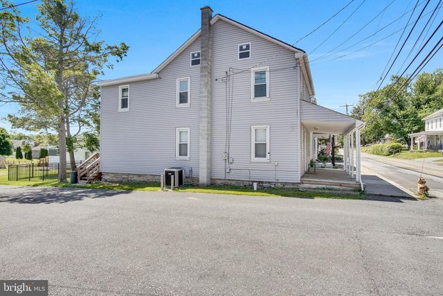 110 SCHOOLHOUSE RD, Palmyra, PA 17078