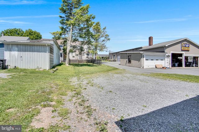 110 SCHOOLHOUSE RD, Palmyra, PA 17078