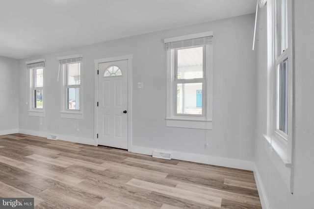 110 SCHOOLHOUSE RD, Palmyra, PA 17078
