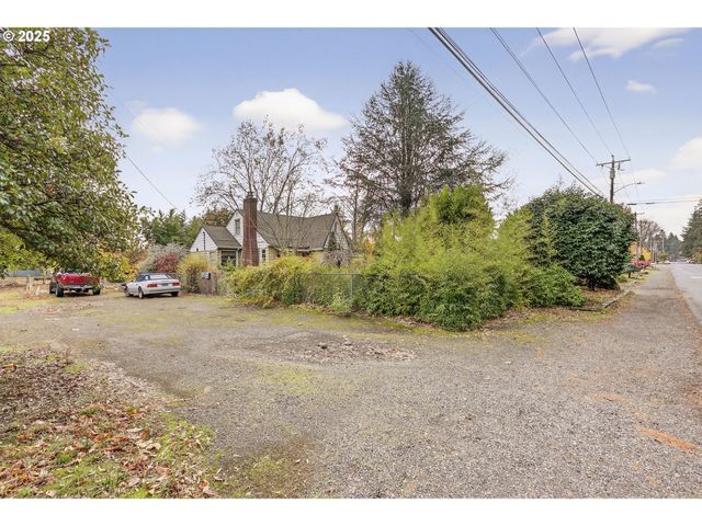 1830 Ne 132ND Ave, Portland, OR 97230