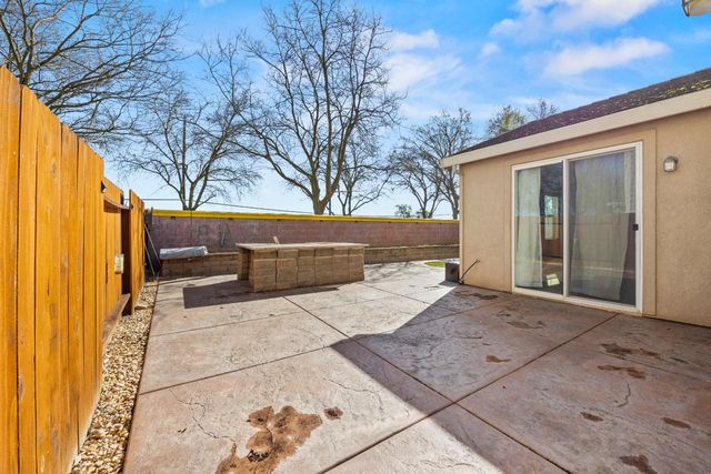 10311 Pedra Do Sol Way, Elk Grove, CA 95757