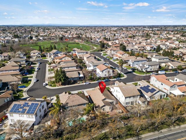10311 Pedra Do Sol Way, Elk Grove, CA 95757