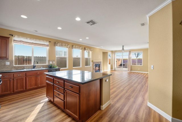 10311 Pedra Do Sol Way, Elk Grove, CA 95757