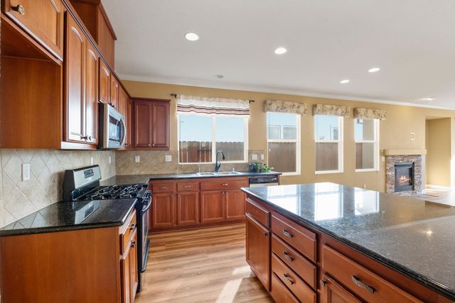 10311 Pedra Do Sol Way, Elk Grove, CA 95757