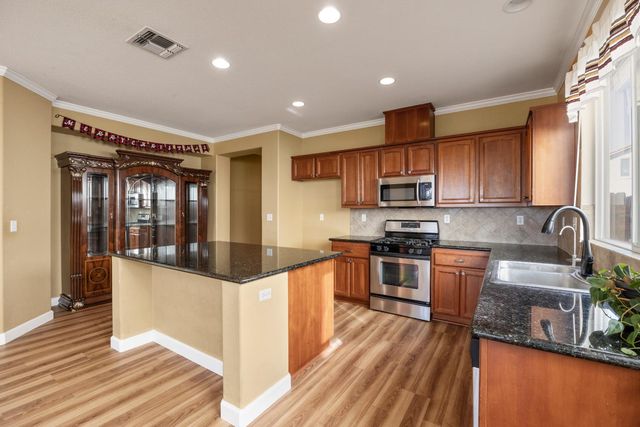 10311 Pedra Do Sol Way, Elk Grove, CA 95757