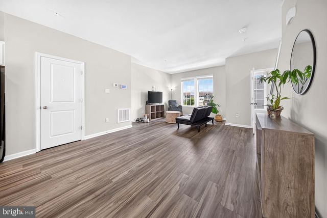 1204 DAPHNE WAY, Frederick, MD 21702