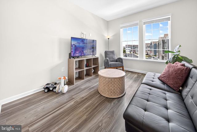 1204 DAPHNE WAY, Frederick, MD 21702