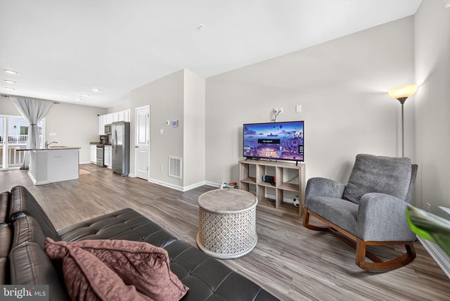 1204 DAPHNE WAY, Frederick, MD 21702
