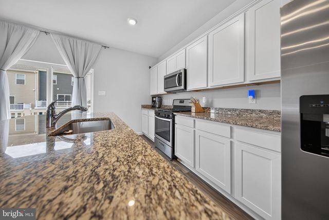 1204 DAPHNE WAY, Frederick, MD 21702