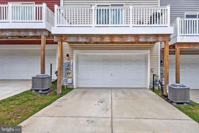 1204 DAPHNE WAY, Frederick, MD 21702