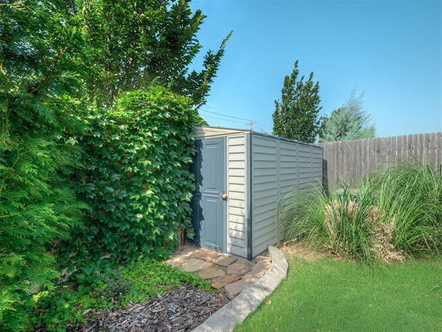 2400 NW 179th Terrace, Edmond, OK 73012