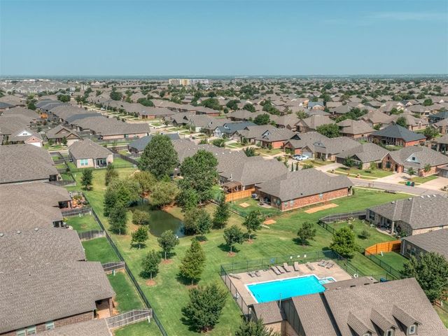 2400 NW 179th Terrace, Edmond, OK 73012