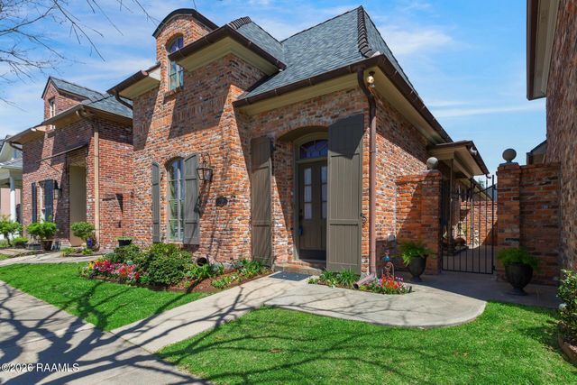 208 Elysian Fields Drive, Lafayette, LA 70508