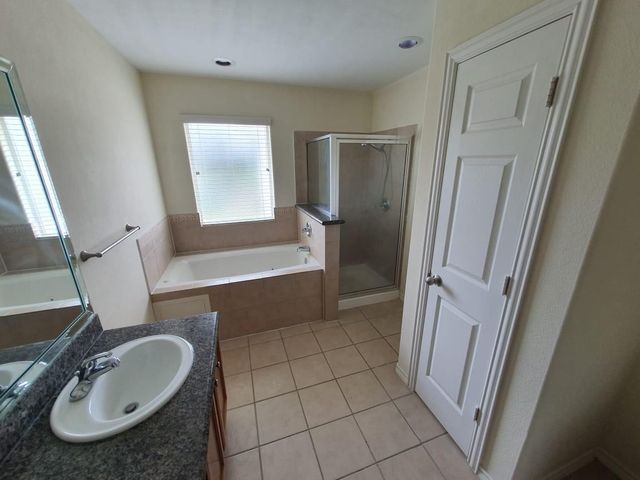 16020 Fountainview 2, Montgomery, TX 77356