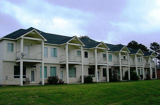 16020 Fountainview 2, Montgomery, TX 77356