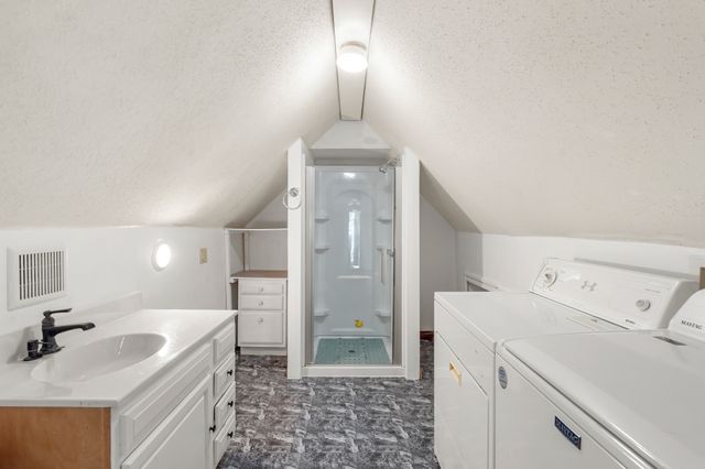 1327 23rd Street, Des Moines, IA 50311