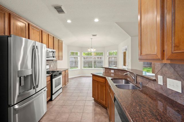 6 Bushell Mill Place, The Woodlands, TX 77382