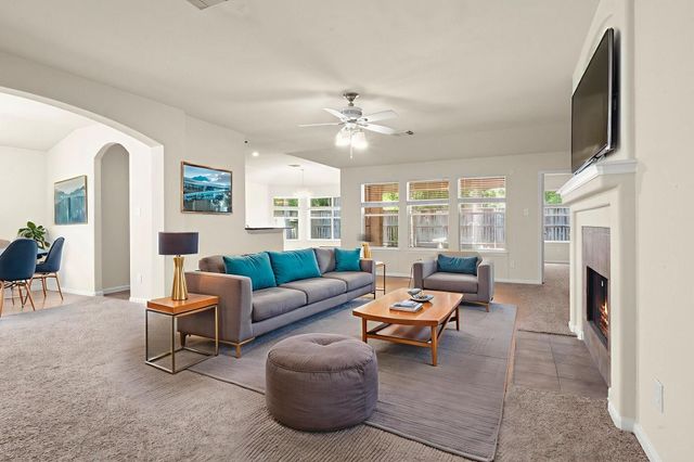 6 Bushell Mill Place, The Woodlands, TX 77382