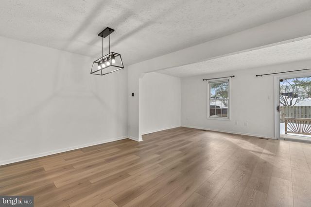 8276 BERRYFIELD DR, Nottingham, MD 21236