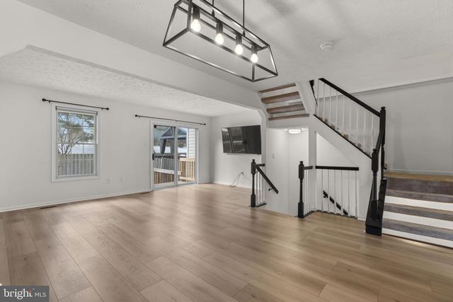 8276 BERRYFIELD DR, Nottingham, MD 21236