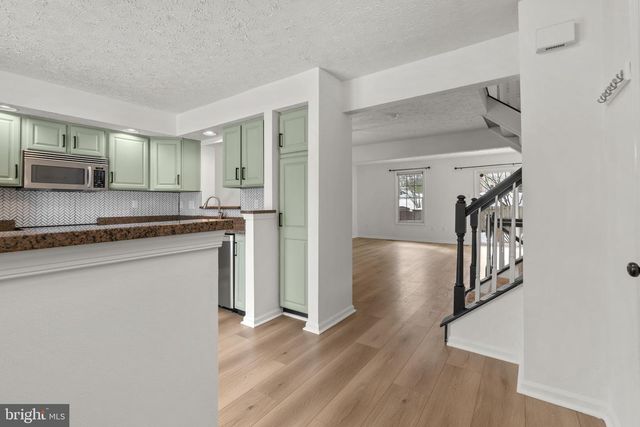 8276 BERRYFIELD DR, Nottingham, MD 21236