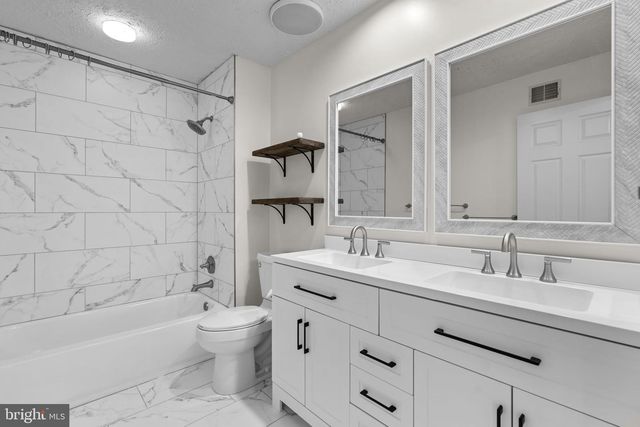 8276 BERRYFIELD DR, Nottingham, MD 21236