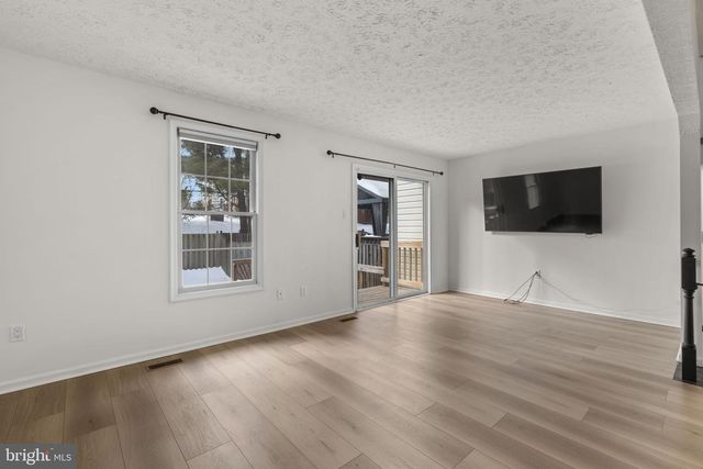 8276 BERRYFIELD DR, Nottingham, MD 21236