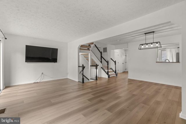 8276 BERRYFIELD DR, Nottingham, MD 21236