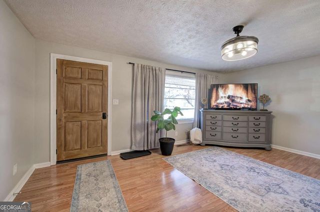 33 Carnes Road SW, Cartersville, GA 30120