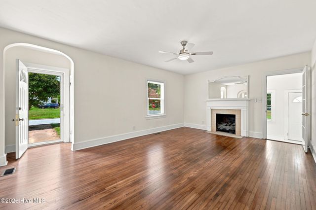4187 SE College Street, Ayden, NC 28513