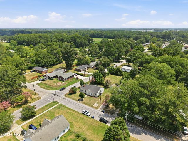 4187 SE College Street, Ayden, NC 28513