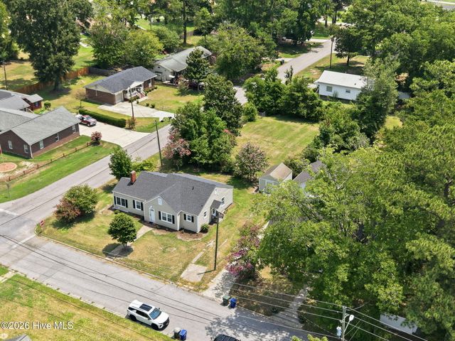 4187 SE College Street, Ayden, NC 28513