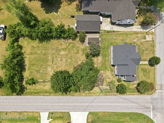 4187 SE College Street, Ayden, NC 28513
