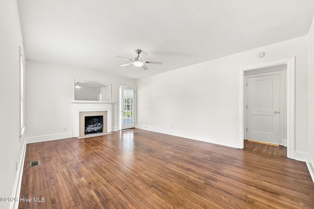 4187 SE College Street, Ayden, NC 28513