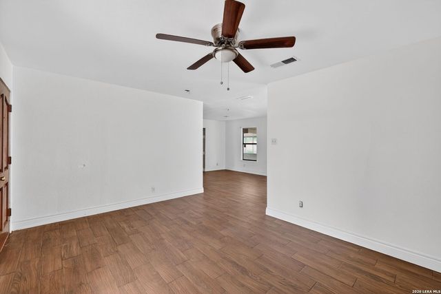 7410 BROOK VALLEY DR, San Antonio, TX 78242