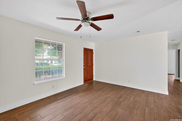 7410 BROOK VALLEY DR, San Antonio, TX 78242