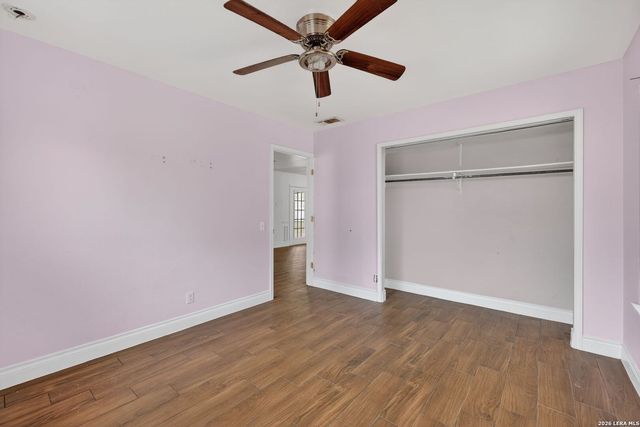 7410 BROOK VALLEY DR, San Antonio, TX 78242