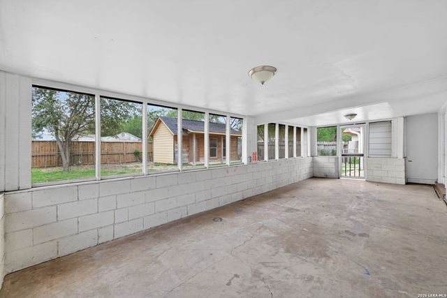 7410 BROOK VALLEY DR, San Antonio, TX 78242