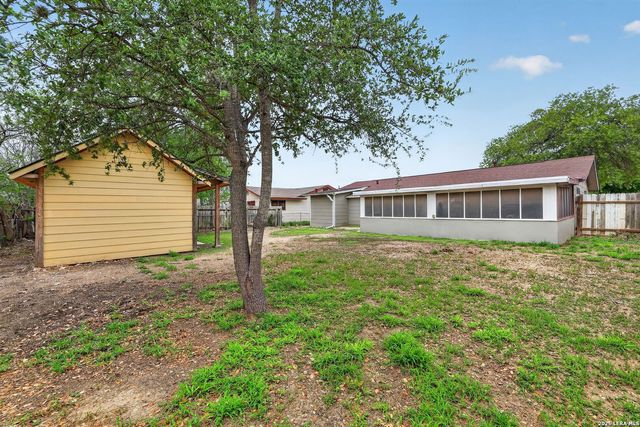 7410 BROOK VALLEY DR, San Antonio, TX 78242