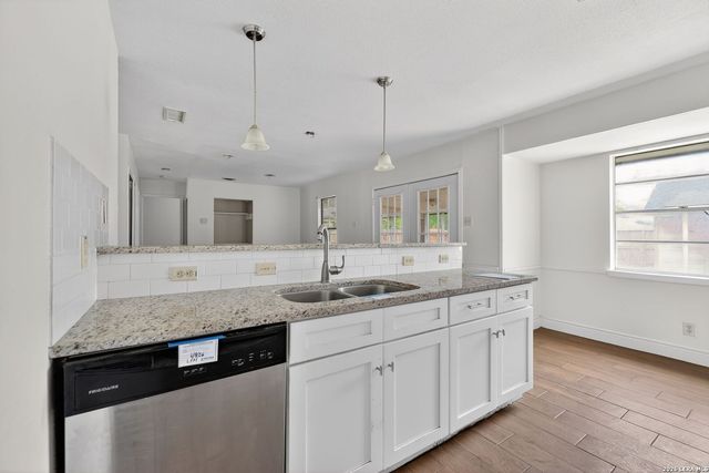 7410 BROOK VALLEY DR, San Antonio, TX 78242