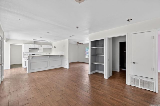 7410 BROOK VALLEY DR, San Antonio, TX 78242