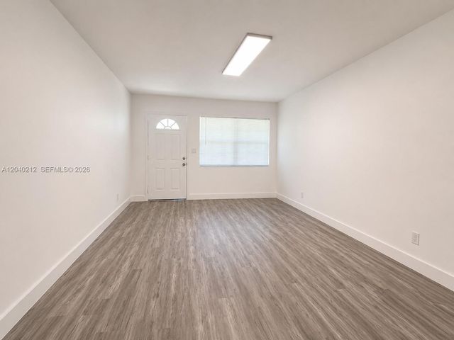 730 NW 5th St 1, Hallandale Beach, FL 33009
