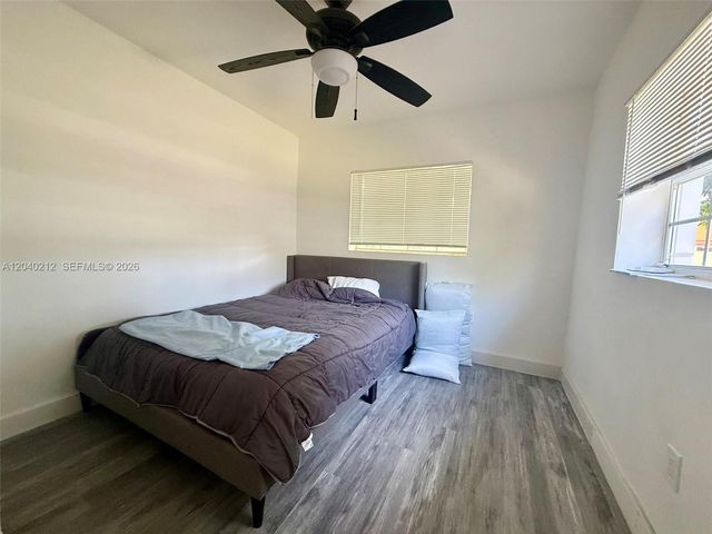 730 NW 5th St 1, Hallandale Beach, FL 33009